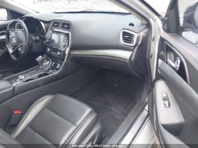 1N4AA6AP0JC367955 Nissan Maxima 3.5 Sl