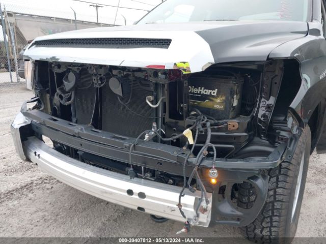 5TFDW5F18HX645057 Toyota Tundra Sr5 5.7l V8
