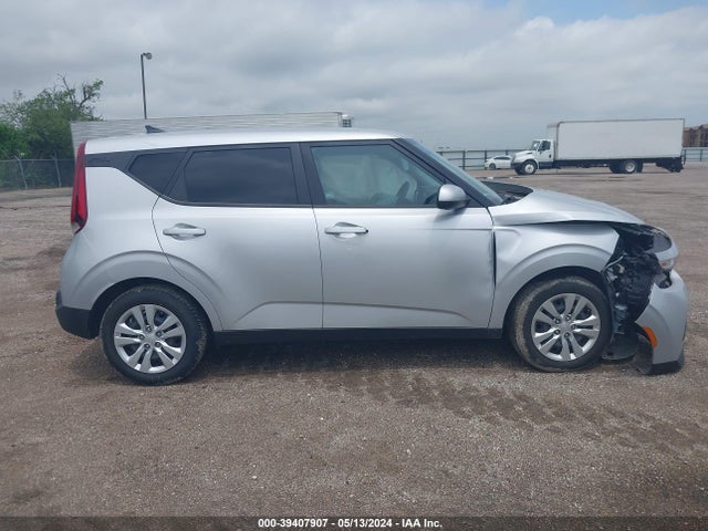 KIA SOUL LX 2020 KNDJ23AU3L7081895 Image 13