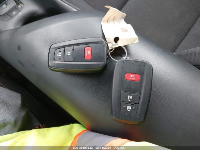 NMTKHMBX6JR039398 Toyota C-hr Xle Premium