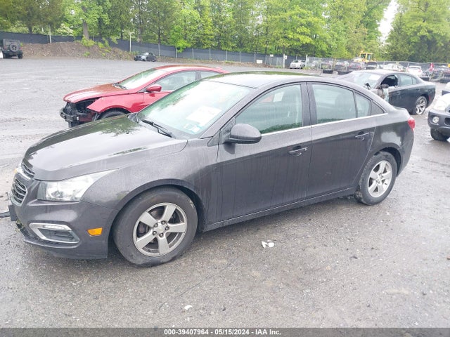Chevrolet Cruze 1lt Auto 2015 1G1PC5SB1F7246940 Image 2