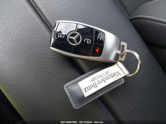 WDDZF4KB2JA381699 Mercedes-Benz E 300 4matic