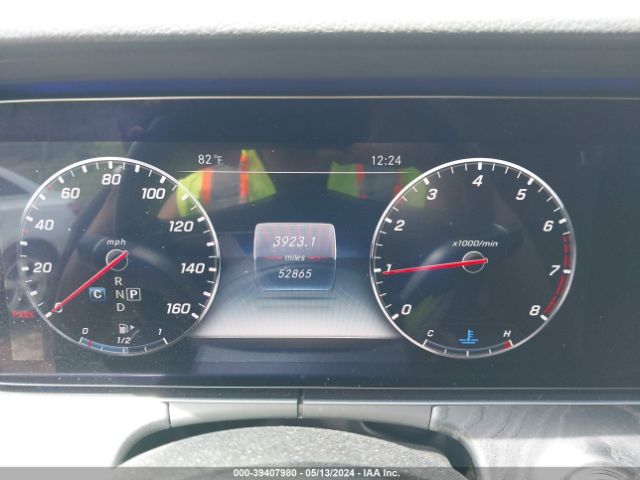 WDDZF4KB2JA381699 Mercedes-Benz E 300 4matic