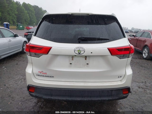 Toyota Highlander Le Plus 2019 5TDZZRFH9KS306600 Image 16