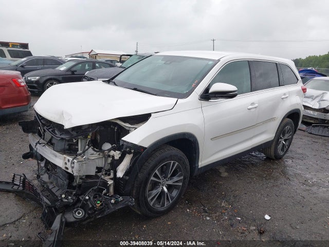 Toyota Highlander Le Plus 2019 5TDZZRFH9KS306600 Image 2