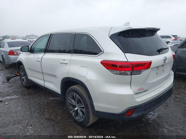 Toyota Highlander Le Plus 2019 5TDZZRFH9KS306600 Image 3