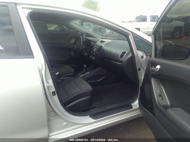 KIA FORTE LX 2017 3KPFL4A74HE100528 Image 5
