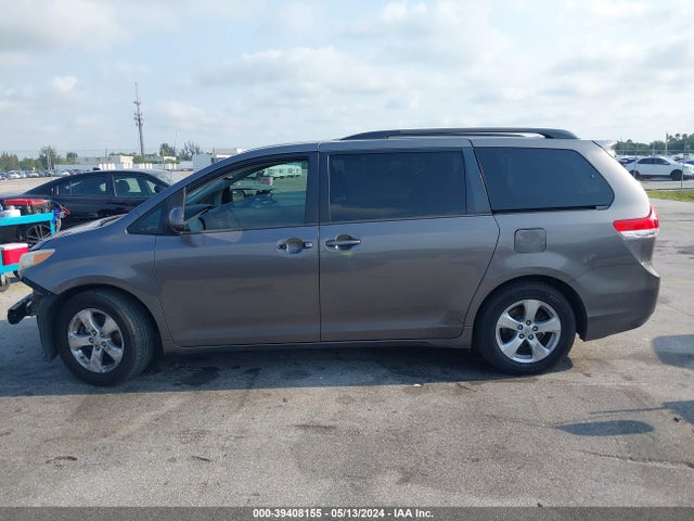 Toyota Sienna Le V6 8 Passenger 2014 5TDKK3DC3ES480452 Image 14
