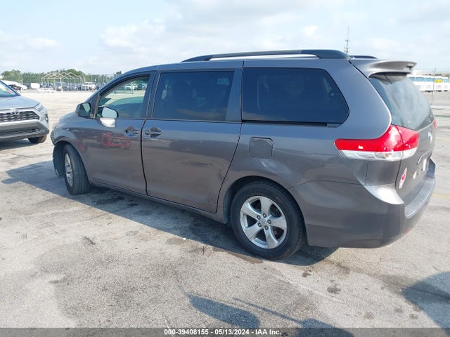Toyota Sienna Le V6 8 Passenger 2014 5TDKK3DC3ES480452 Image 3