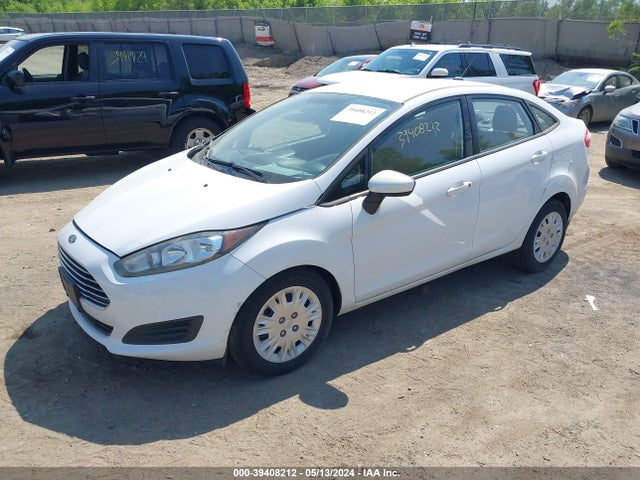 Ford FIESTA S 2014 3FADP4AJ3EM244652 Image 2