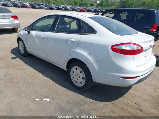 Ford FIESTA S 2014 3FADP4AJ3EM244652 Image 3