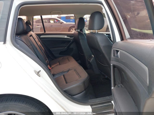 3VWCA7AU2FM504427 Volkswagen Golf Sportwagen Tdi S 4-door