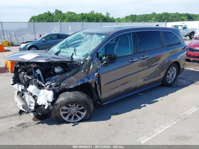 Toyota SIENNA XLE 2021 5TDYSKFC7MS009856 Image 2