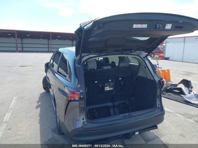 Toyota SIENNA XLE 2021 5TDYSKFC7MS009856 Image 3