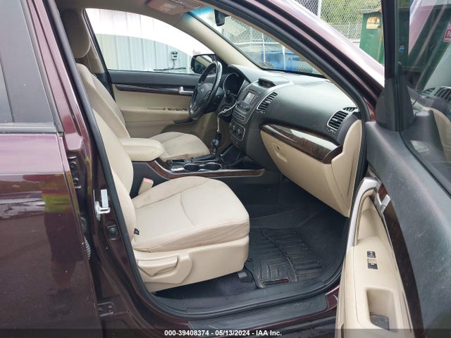 KIA Sorento Lx V6 2014 5XYKT4A77EG444352 Image 5