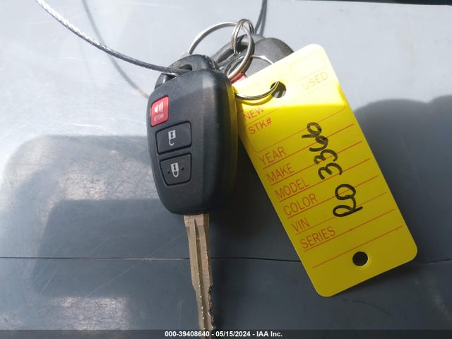 Toyota 4RUNNER SR5 2020 JTEBU5JR4L5799274 Image 11