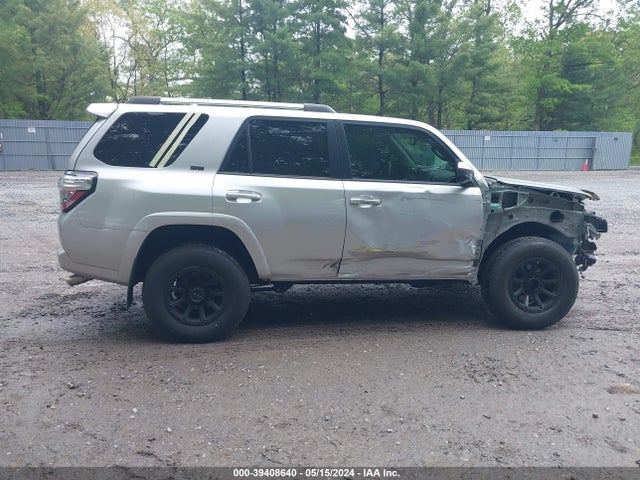 Toyota 4RUNNER SR5 2020 JTEBU5JR4L5799274 Image 13