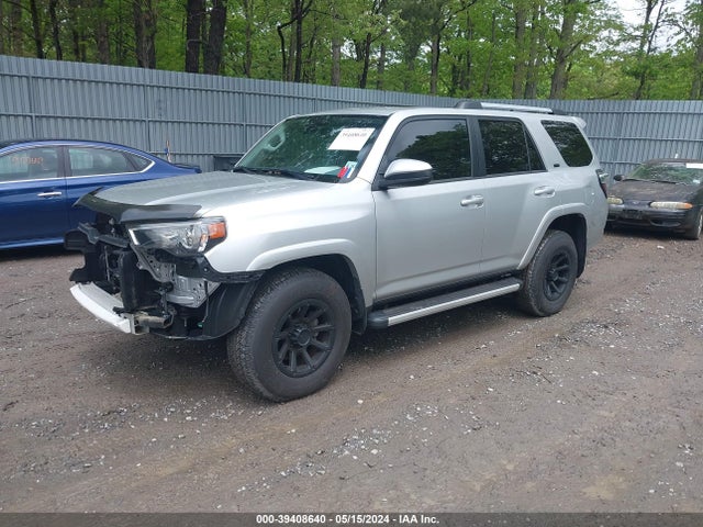 Toyota 4RUNNER SR5 2020 JTEBU5JR4L5799274 Image 2
