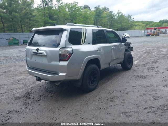 Toyota 4RUNNER SR5 2020 JTEBU5JR4L5799274 Image 4