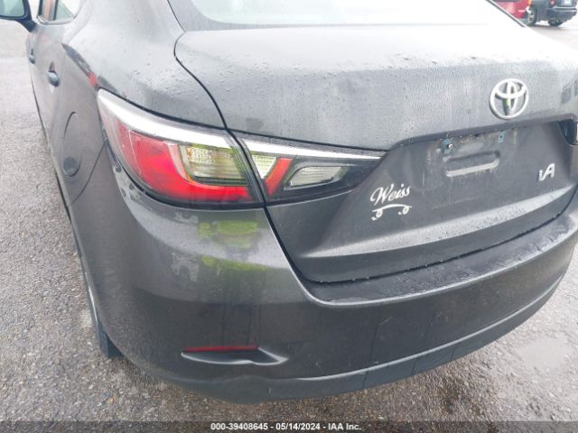 3MYDLBYV5JY312456 Toyota YARIS IA