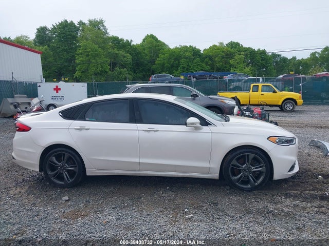3FA6P0VP8HR334094 Ford Fusion Sport