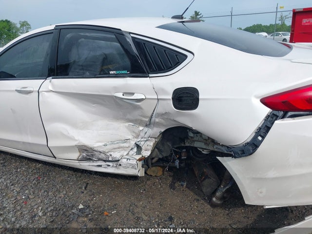 3FA6P0VP8HR334094 Ford Fusion Sport