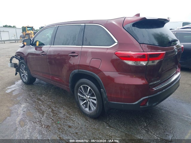 Toyota Highlander Xle 2017 5TDKZRFH6HS213382 Image 3