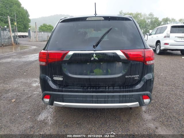JA4AZ3A33GZ037676 Mitsubishi Outlander Sel