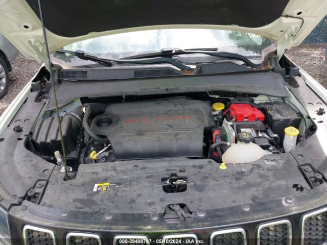 3C4NJCBB2KT755868 Jeep Compass Sun And Wheel Fwd