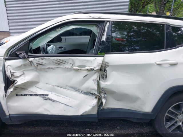3C4NJCBB2KT755868 Jeep Compass Sun And Wheel Fwd