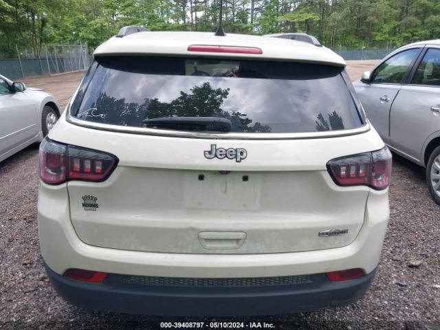 3C4NJCBB2KT755868 Jeep Compass Sun And Wheel Fwd