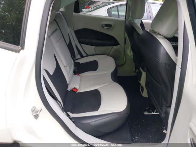 3C4NJCBB2KT755868 Jeep Compass Sun And Wheel Fwd