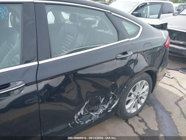 3FA6P0MU4KR182572 Ford Fusion Hybrid Sel