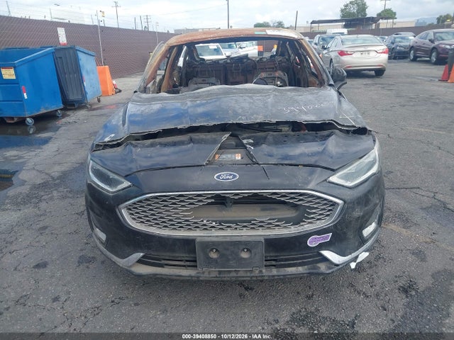 3FA6P0SU8KR185381 Ford Fusion Energi Titanium