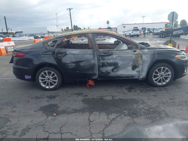 3FA6P0SU8KR185381 Ford Fusion Energi Titanium
