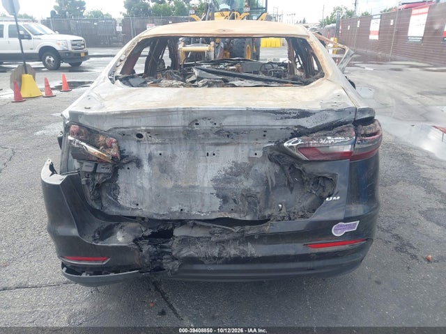 3FA6P0SU8KR185381 Ford Fusion Energi Titanium