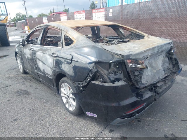 3FA6P0SU8KR185381 Ford Fusion Energi Titanium
