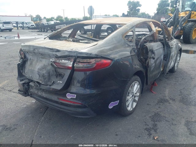 3FA6P0SU8KR185381 Ford Fusion Energi Titanium