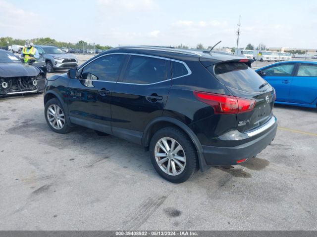 JN1BJ1CR3HW108744 Nissan Rogue Sport Sv