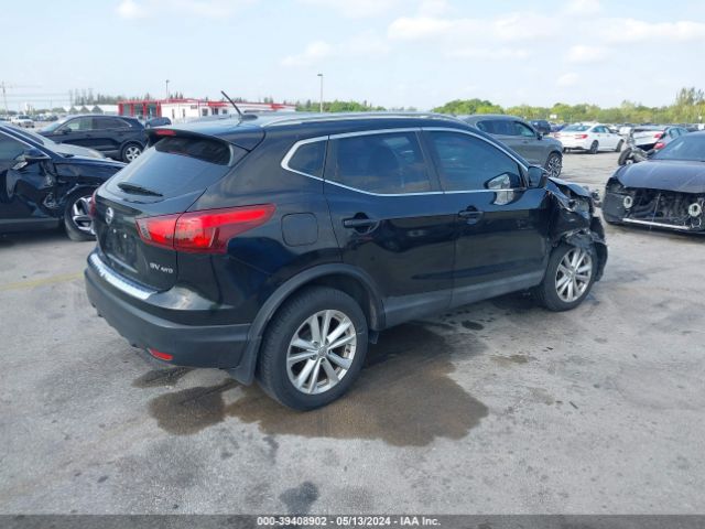 JN1BJ1CR3HW108744 Nissan Rogue Sport Sv