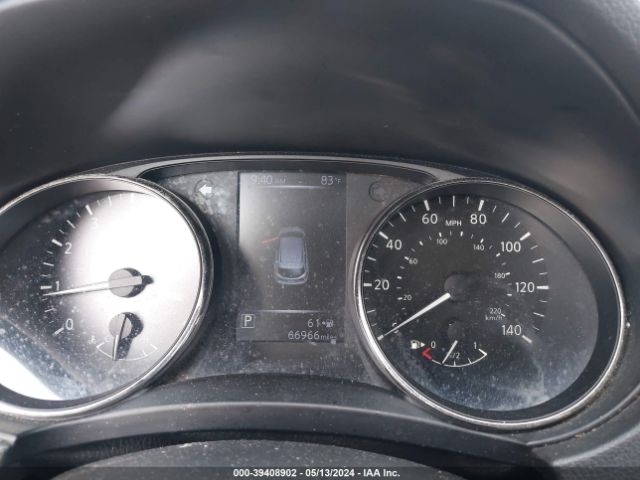 JN1BJ1CR3HW108744 Nissan Rogue Sport Sv