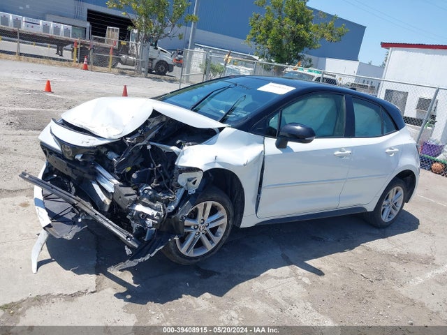 Toyota COROLLA SE 2021 JTND4MBE3M3139769 Image 2