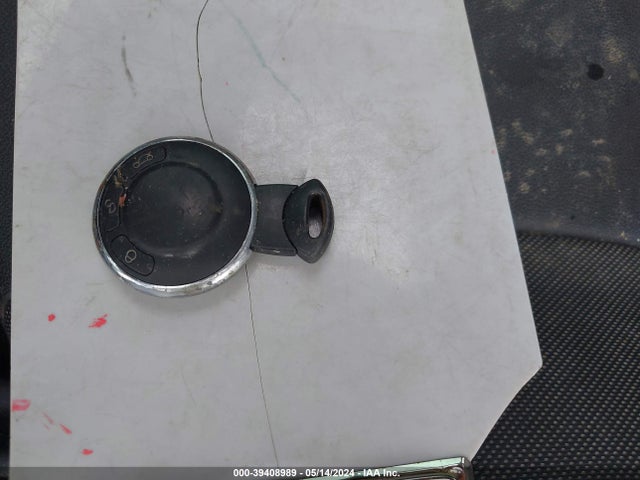 2011 MINI COOPER WMWSU3C56BTX96712 Photo 10