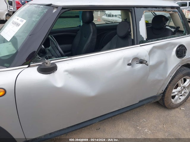 2011 MINI COOPER WMWSU3C56BTX96712 Photo 5