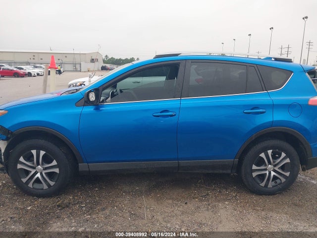 Toyota RAV4 LE 2018 JTMZFREV0JJ211001 Image 15