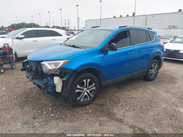 Toyota RAV4 LE 2018 JTMZFREV0JJ211001 Image 2