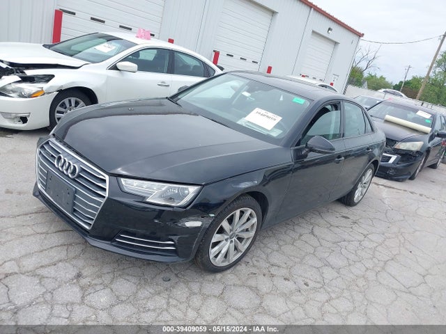 Audi A4 2.0t Premium 2017 WAUANAF45HN013795 Image 2