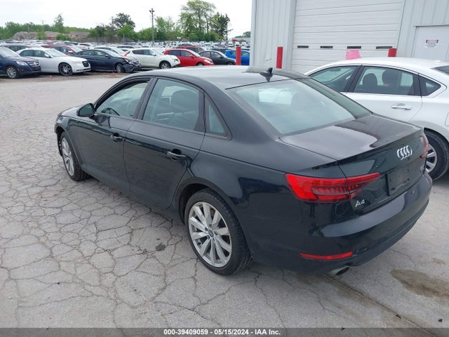 Audi A4 2.0t Premium 2017 WAUANAF45HN013795 Image 3