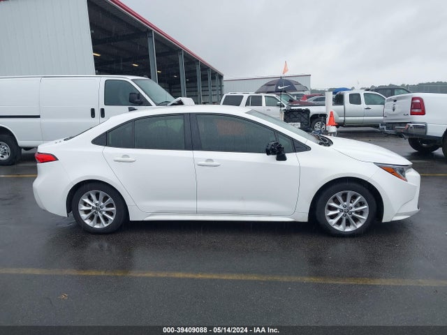 Toyota COROLLA LE 2022 JTDVPMAEXN3006588 Image 13