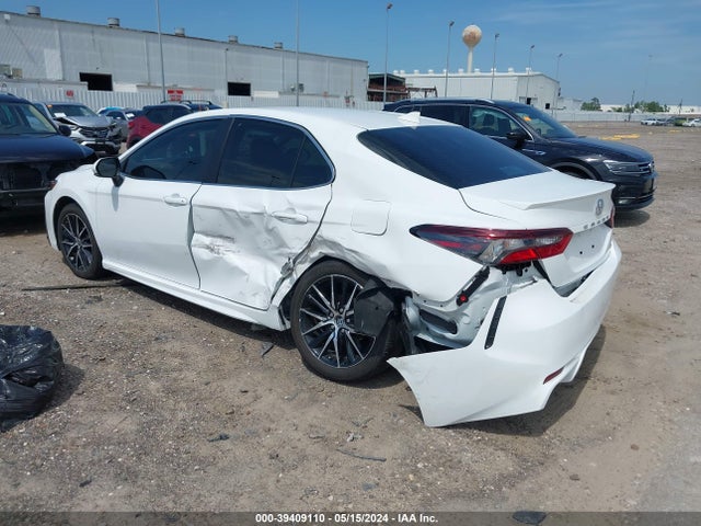 Toyota CAMRY SE 2024 4T1T11AK2RU891958 Image 3